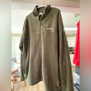 Men’s Columbia fleece jacket